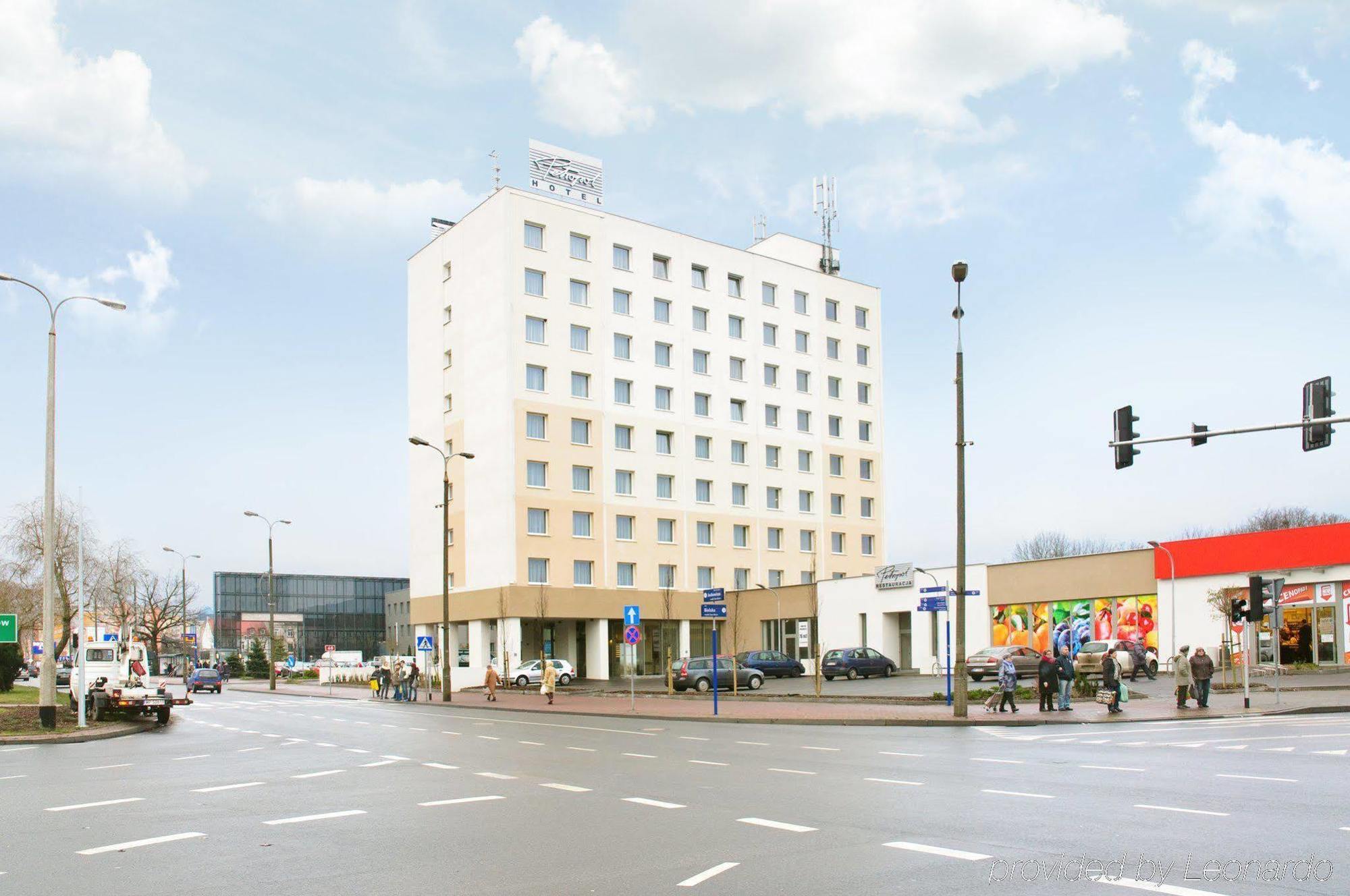 Hotel Petropol Plock Exterior photo
